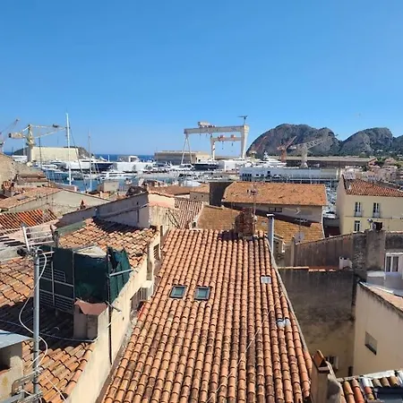 Superbe Appartement Familial En Coeur De Ville Avec Parking - Terrasse Avec Vue