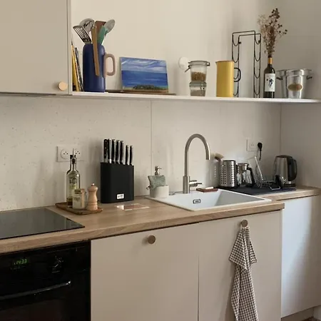 Superbe Appartement Familial En Coeur De Ville Avec Parking - Terrasse Avec Vue *